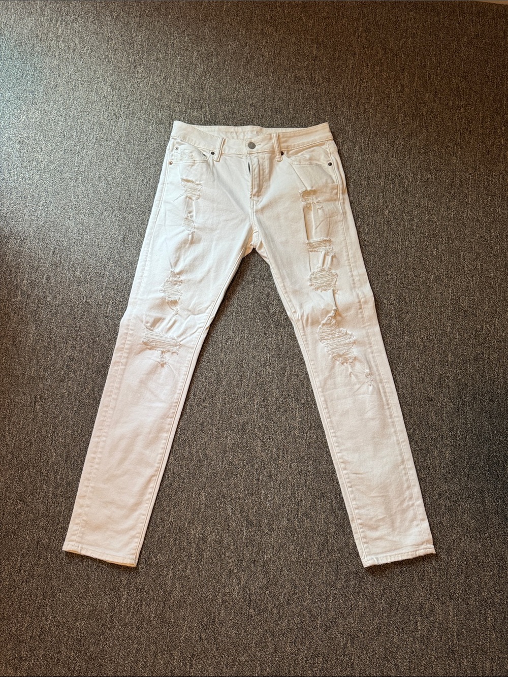 American Eagle Outfitters White Distressed Skinny Jeans